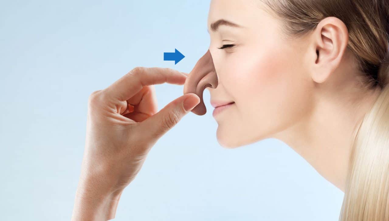 4. Applicare un naso finto - Applicare la protesi