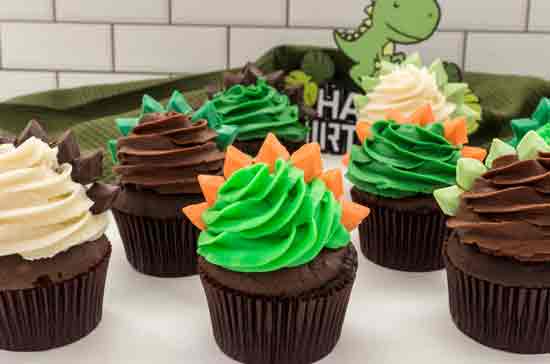 Cupcakes Stegosauro  - Idee dolci per il buffet a tema dinosauri