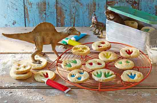 Biscotti con orme di dinosauro - Idee dolci per il buffet a tema dinosauri