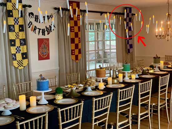 festa a tema Harry Potter - allestimento tavola stile Sala Grande di Hogwarts - con candele volanti