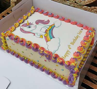 torta a tema unicorno - rettangolare senza pasta di zucchero