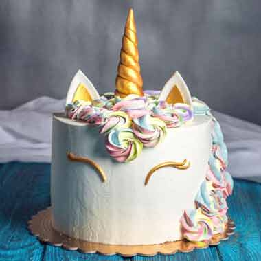 torta a tema unicorno - classica con occhi, orecchie e corno