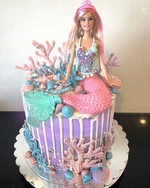 torta a tema Barbie sirena