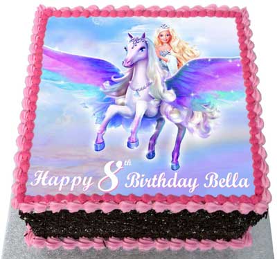 torta a tema Barbie rettangolare con la panna con unicorno