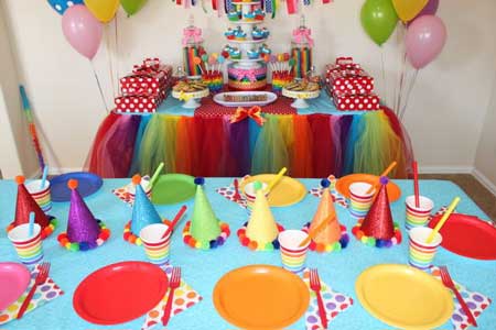 Cappellini colorati con pom-pom - addobbo per tavola festa Carnevale