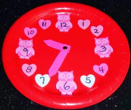 orologio con piatto - lavoretto per San Valentino bambini scuola infanzia