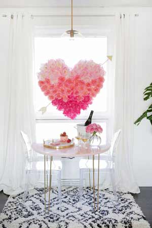 cuore gigante di rose - composizione floreale per San Valentino fai da te