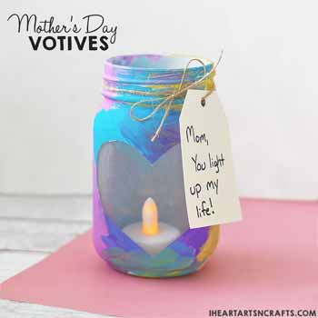 vasetto con candelina, cuore e biglietto - lavoretto per festa della mamma con vasetto di vetro