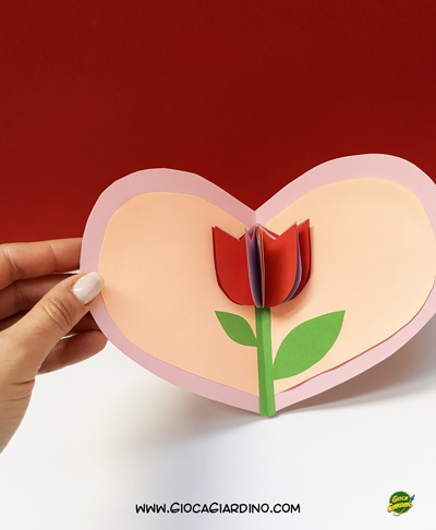 biglietto pop-up san valentino fai da te per bambini con rosa