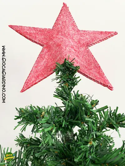 puntale con stella - decorazione in feltro fai da te per albero di natale