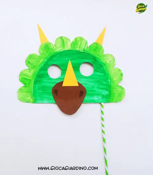 maschera viso da triceratopo con piatto di carta - lavoretto carnevale bambini scuola primaria